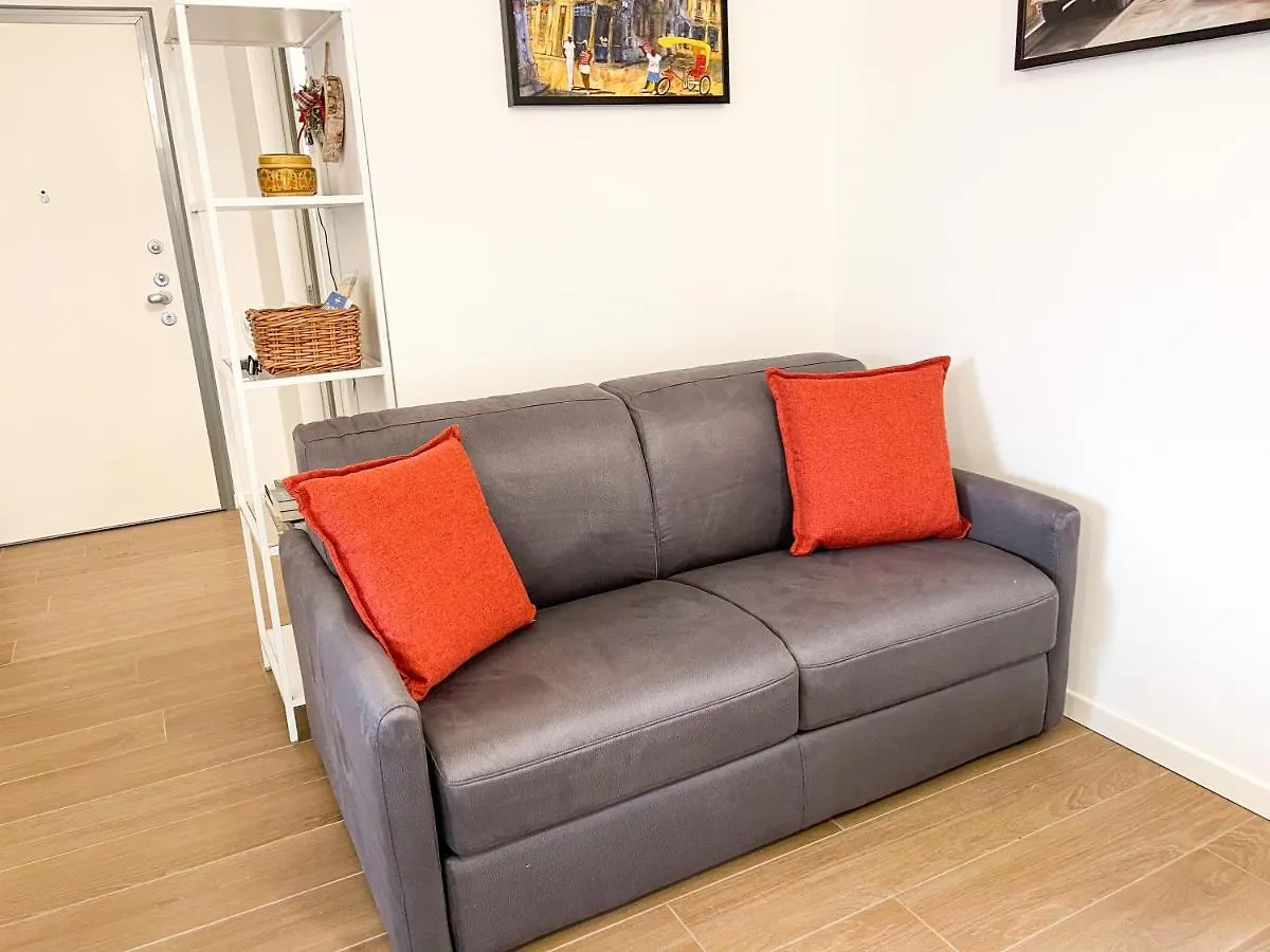 Amazing Brand New 2 Room Upper Scale With Condo Gym Close To Metro ミラノ 0*,