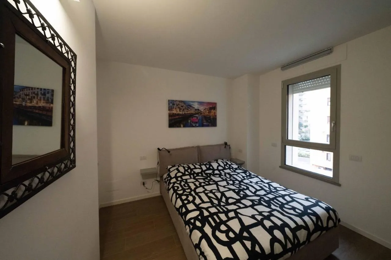 Amazing Brand New 2 Room Upper Scale With Condo Gym Close To Metro Milan