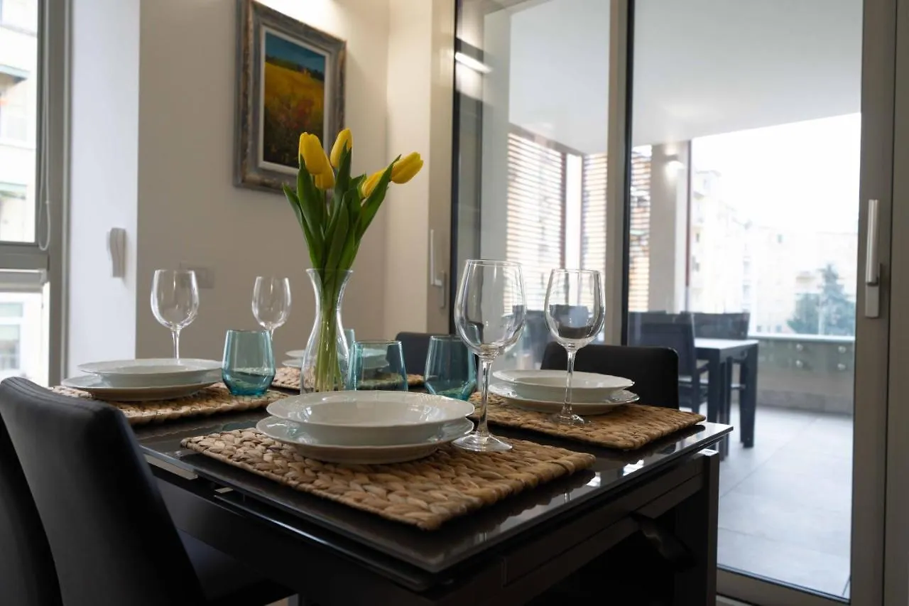 Amazing Brand New 2 Room Upper Scale With Condo Gym Close To Metro Milan 0*,