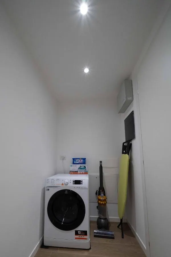 Amazing Brand New 2 Room Upper Scale With Condo Gym Close To Metro Milan 0*,  Italy